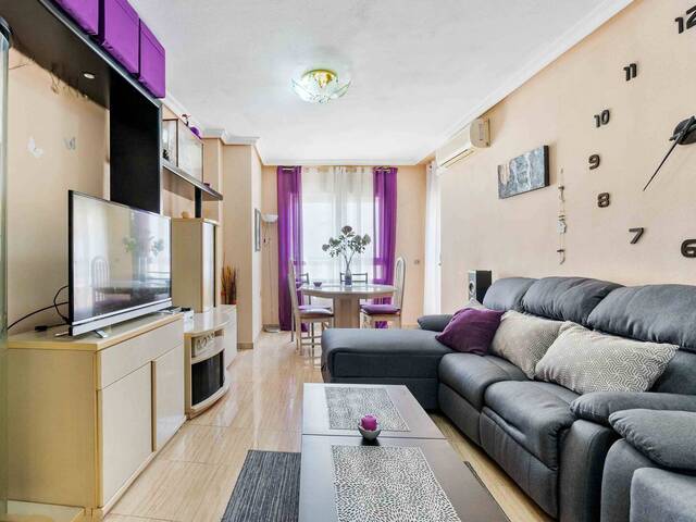 #1667 - Apartamento para Venta en Torrevieja - Valencia - 1